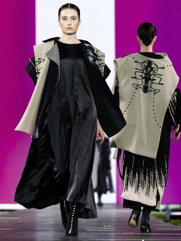 Set 3 piese Daiana Stancioiu - Rochie tafta și 2 cape atizanale din lână DS002BF24