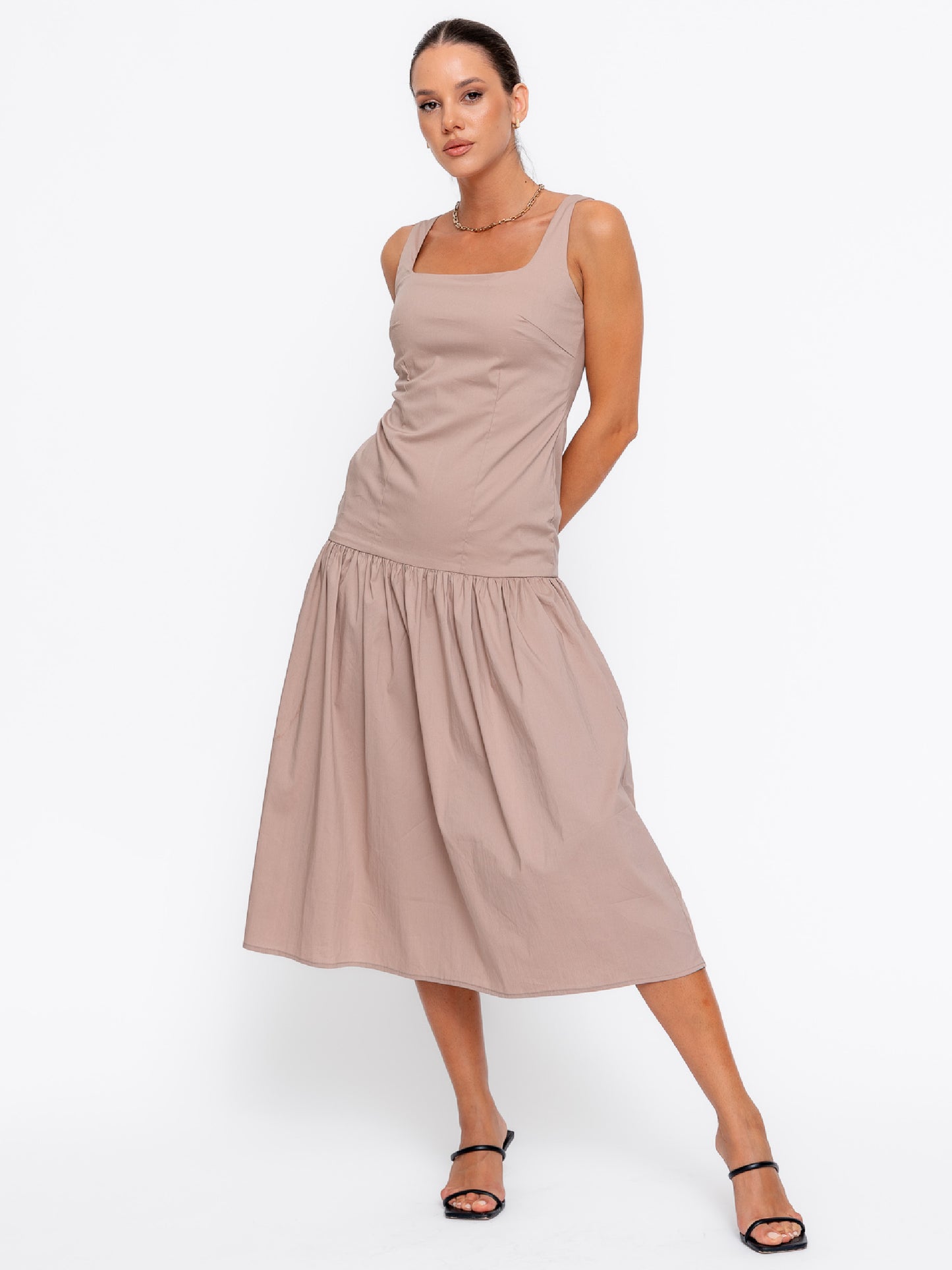 Rochie cambrata Harera, cu talie joasa, decolteu patrat, bej H25002