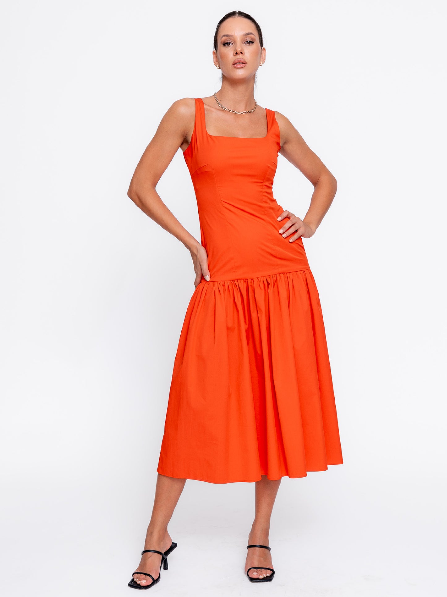 Rochie cambrata Harera, cu talie joasa, decolteu patrat, rosu corai H25002