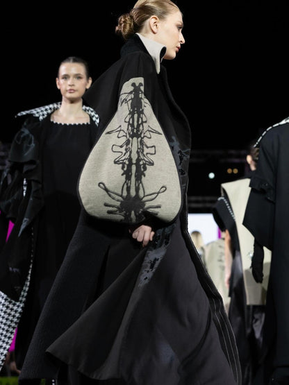 Palton versatil Daiana Stancioiu din stofă cu accente contrastante, negru cu bej DS003BF24