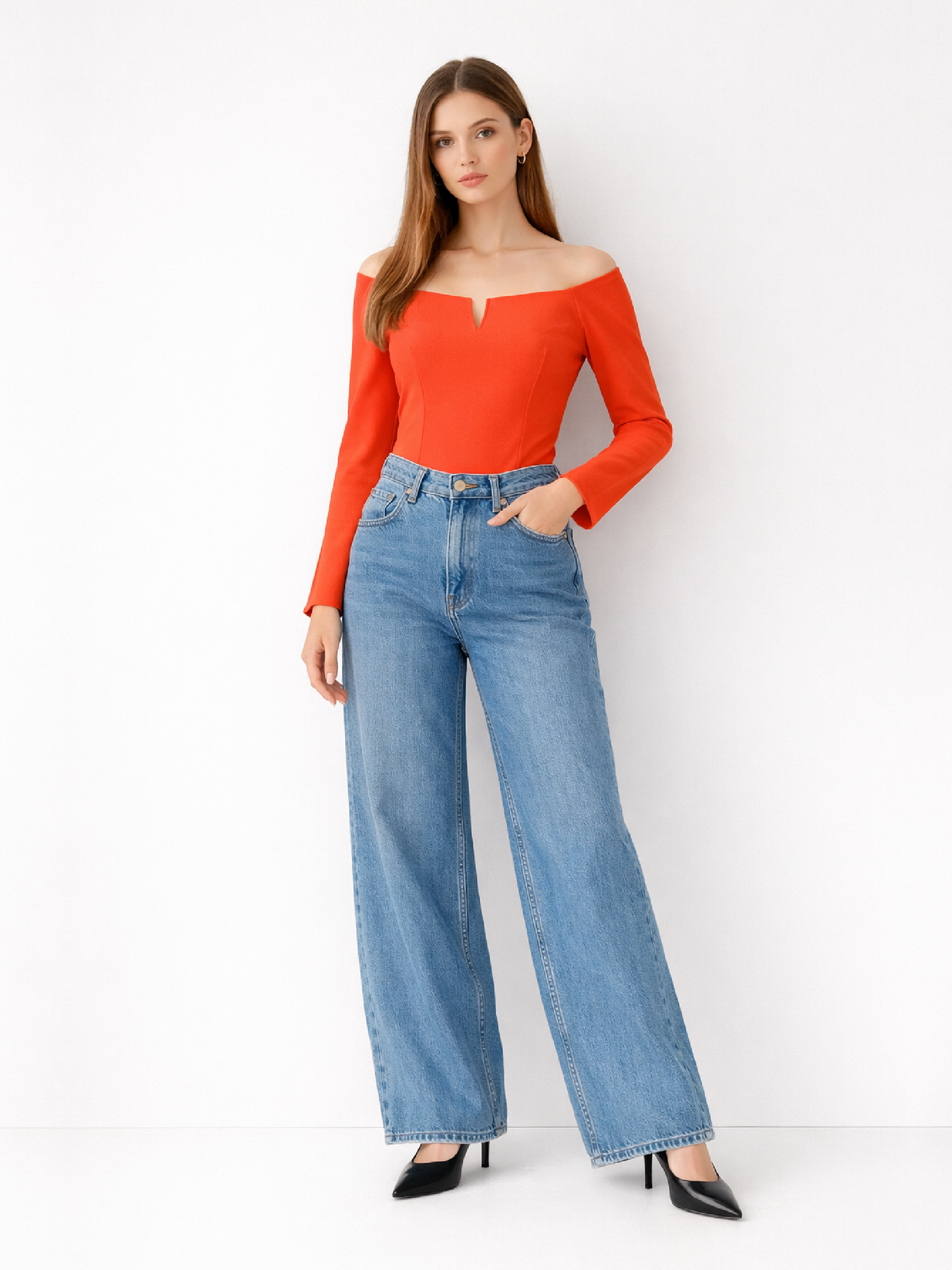 Top Harera cu umeri goi cu decupaj in V, roșu corai H25B002